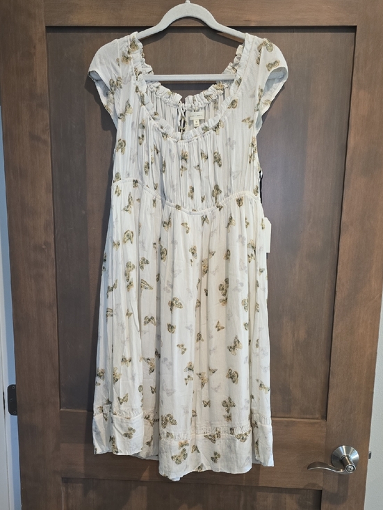 Cleo + Wolf Dresses & Skirts - Light Buttercream Butterfly Print Summer Dress, Cleo + Wolf, NWT, Small